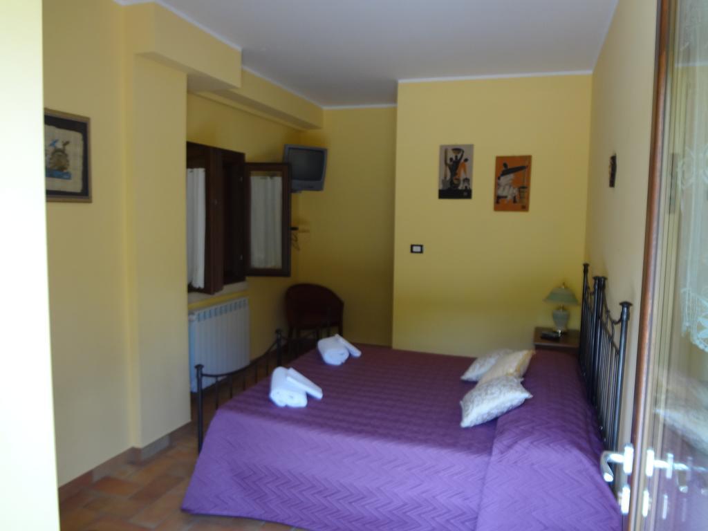Villa Le Stanze Di Bacco à Cagnano Amiterno Chambre photo