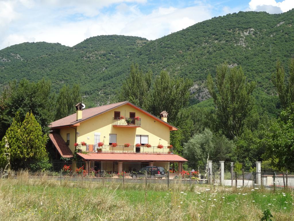 Villa Le Stanze Di Bacco à Cagnano Amiterno Extérieur photo