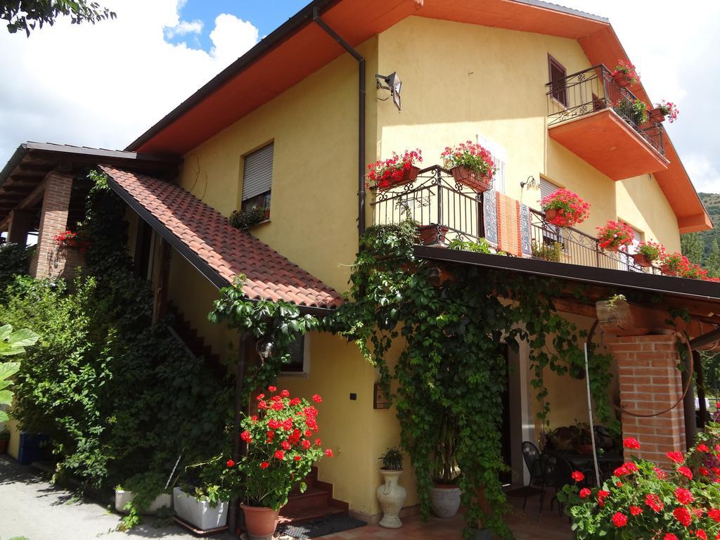 Villa Le Stanze Di Bacco à Cagnano Amiterno Extérieur photo