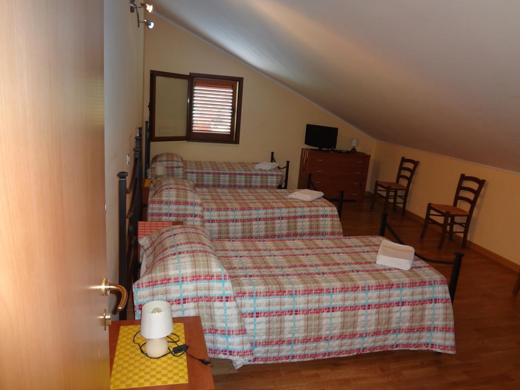Villa Le Stanze Di Bacco à Cagnano Amiterno Chambre photo