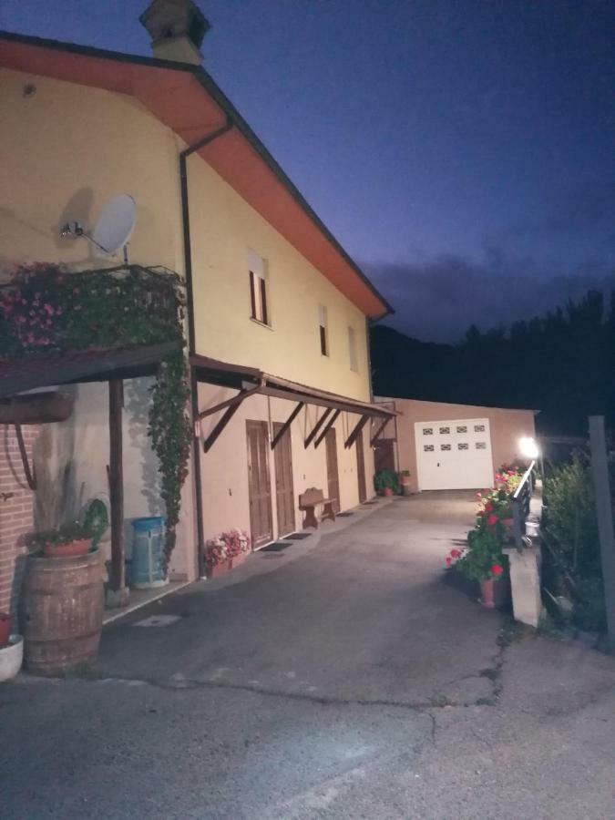 Villa Le Stanze Di Bacco à Cagnano Amiterno Extérieur photo